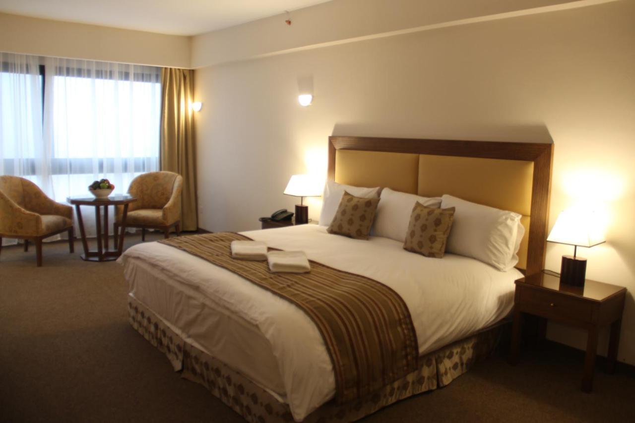 Saray Hotel Аман Екстериор снимка