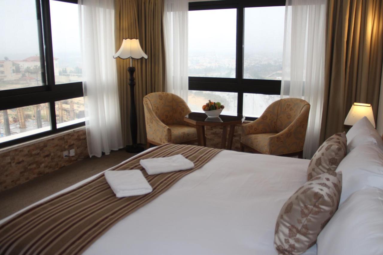 Saray Hotel Аман Екстериор снимка