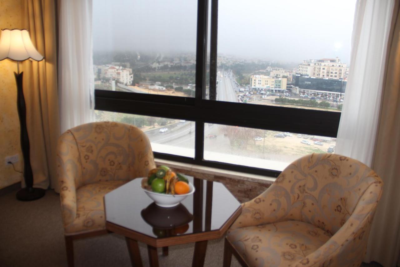 Saray Hotel Аман Екстериор снимка
