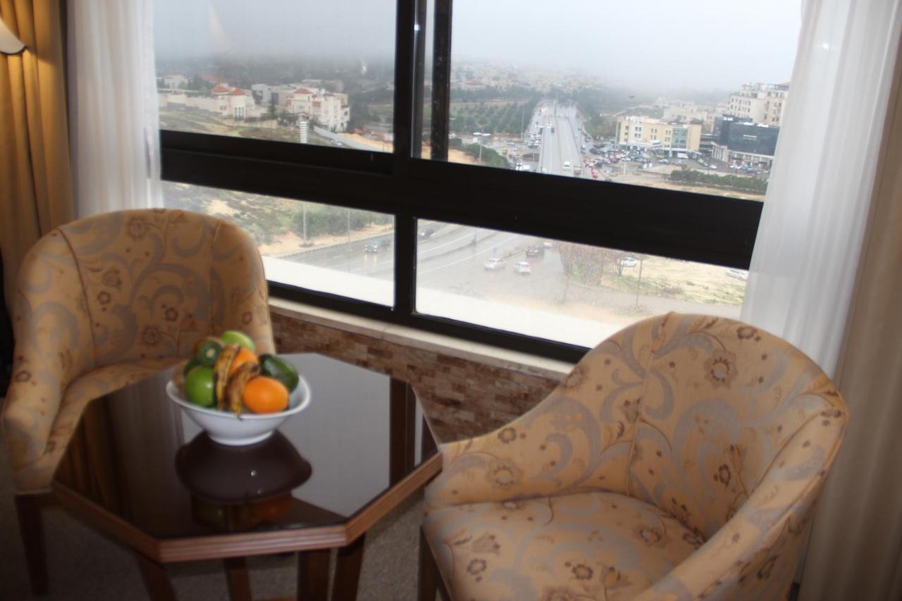 Saray Hotel Аман Екстериор снимка