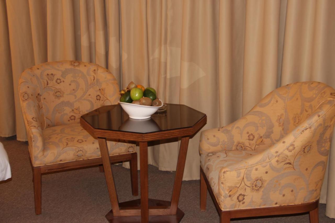 Saray Hotel Аман Екстериор снимка