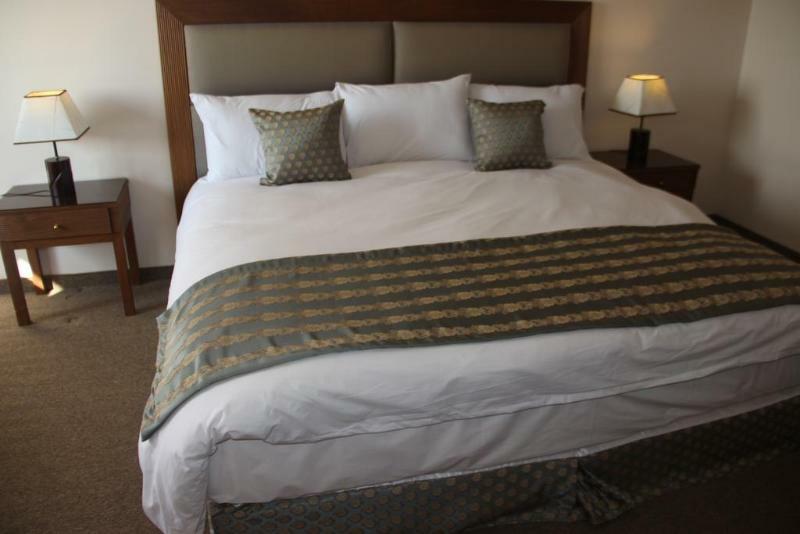 Saray Hotel Аман Екстериор снимка